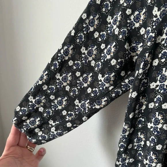 Madewell Gardenhouse Off the Shoulder Top Size Small 100% Silk Boho Floral - Picture 9 of 11